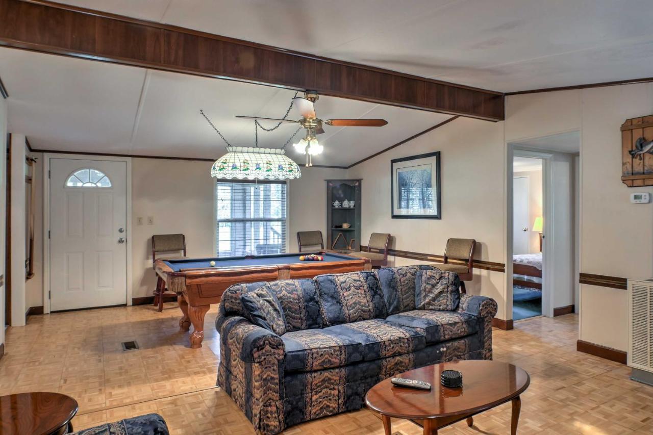 Ooltewah Cabin With Grill, Pool Table And Porch! Bagian luar foto