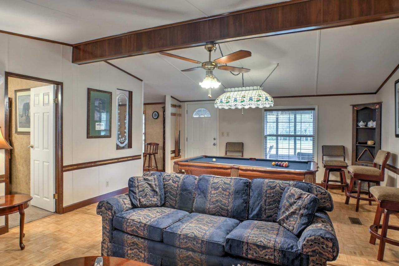 Ooltewah Cabin With Grill, Pool Table And Porch! Bagian luar foto