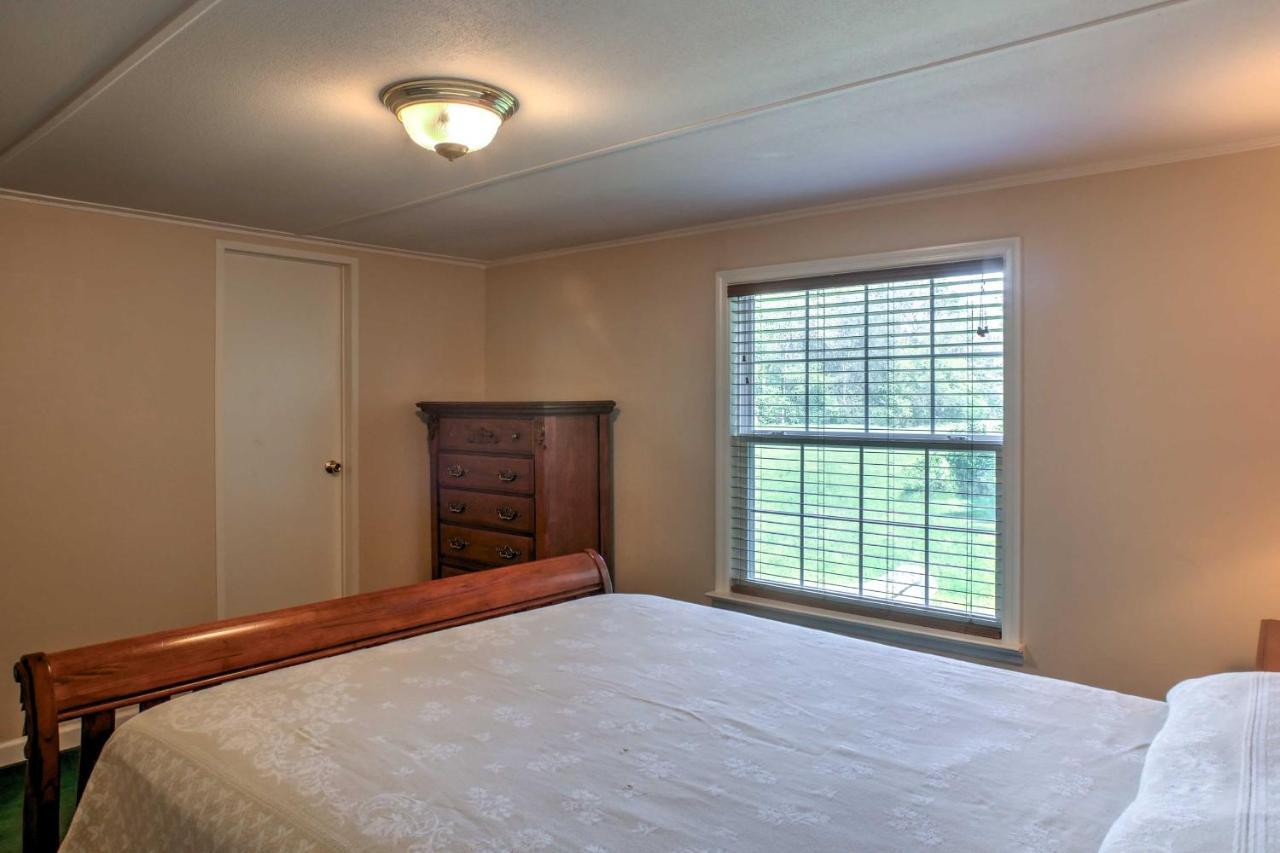 Ooltewah Cabin With Grill, Pool Table And Porch! Bagian luar foto