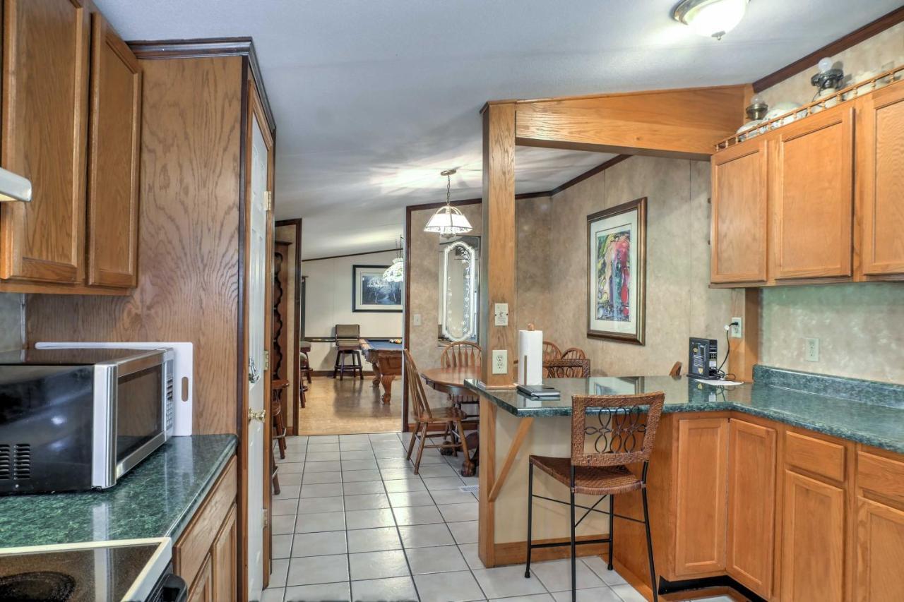 Ooltewah Cabin With Grill, Pool Table And Porch! Bagian luar foto