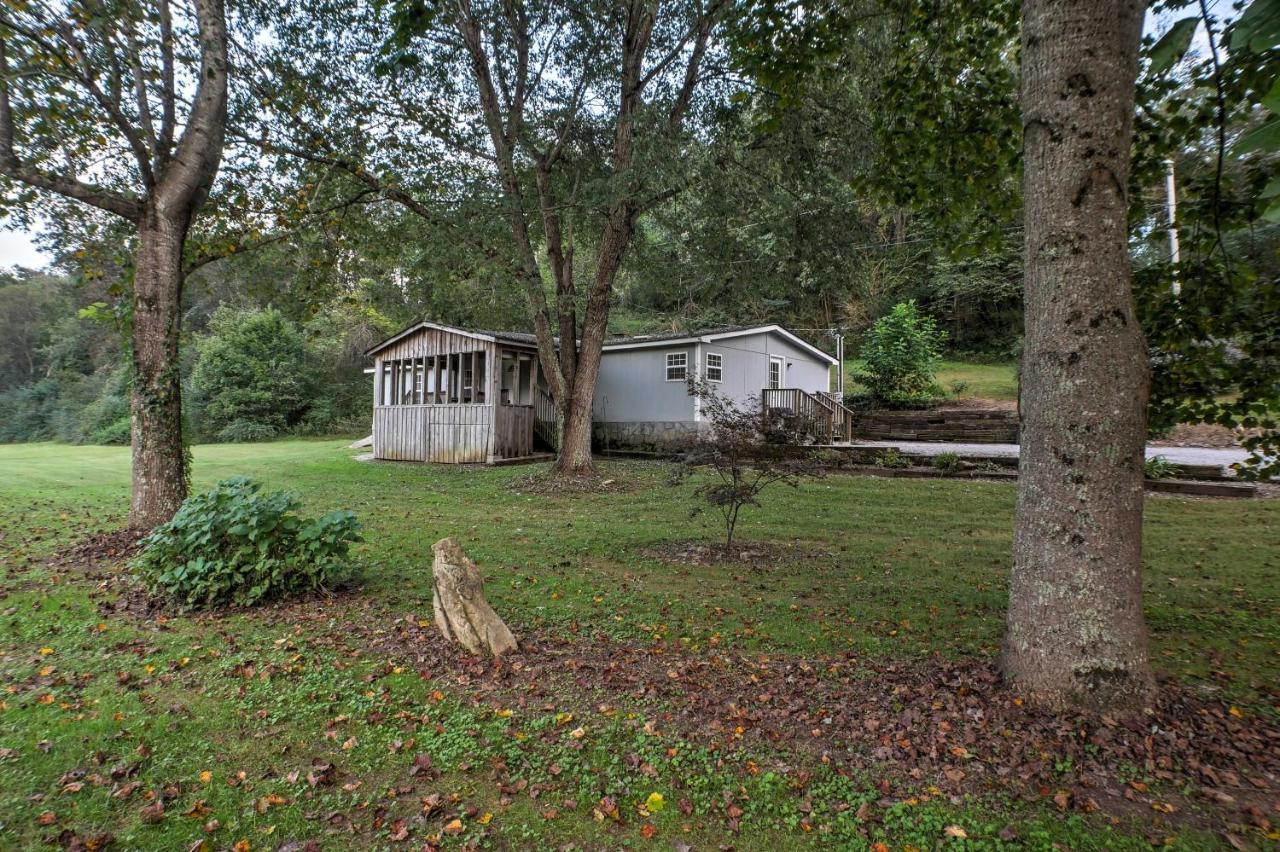 Ooltewah Cabin With Grill, Pool Table And Porch! Bagian luar foto