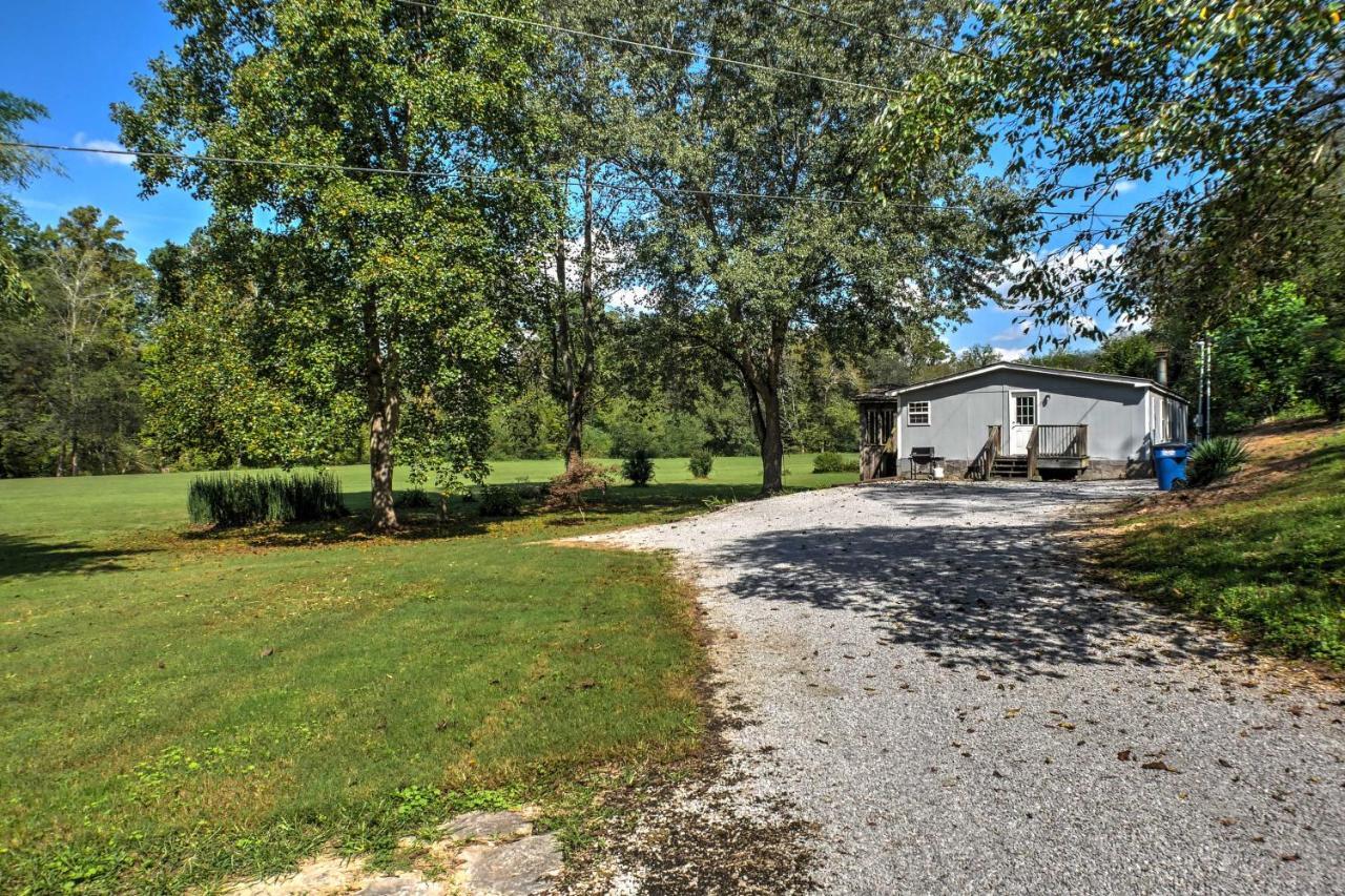 Ooltewah Cabin With Grill, Pool Table And Porch! Bagian luar foto